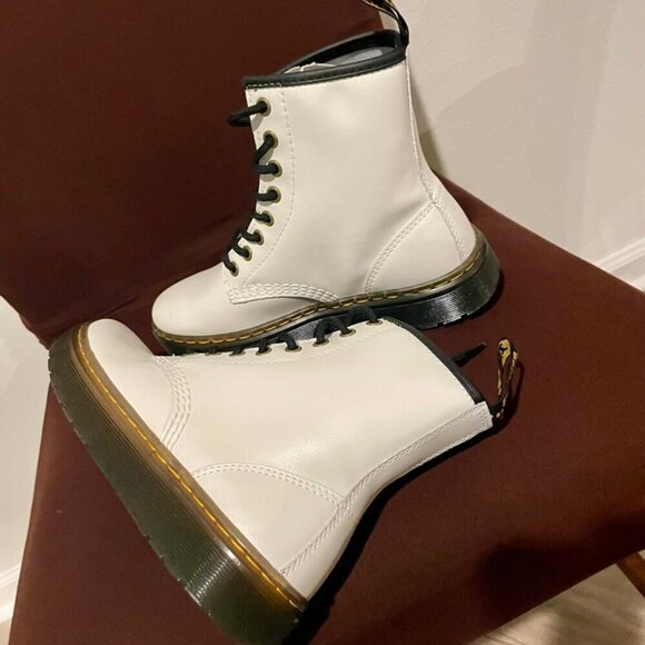 DR MARTENS COMBAT BOOTS WHITE 1460 AIRWAIR RUGGED SZ 3Y Woman5 BIKER CORE MOTO - Picture 11 of 16